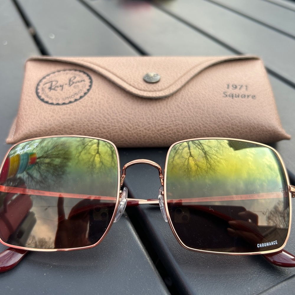 Ray-Ban chromance Gold Square Sunglasses with Brown Case